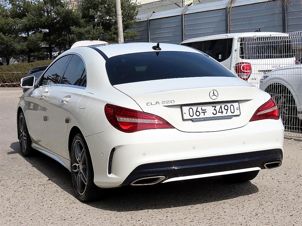 Mercedes Benz CLA Class - Vista 3