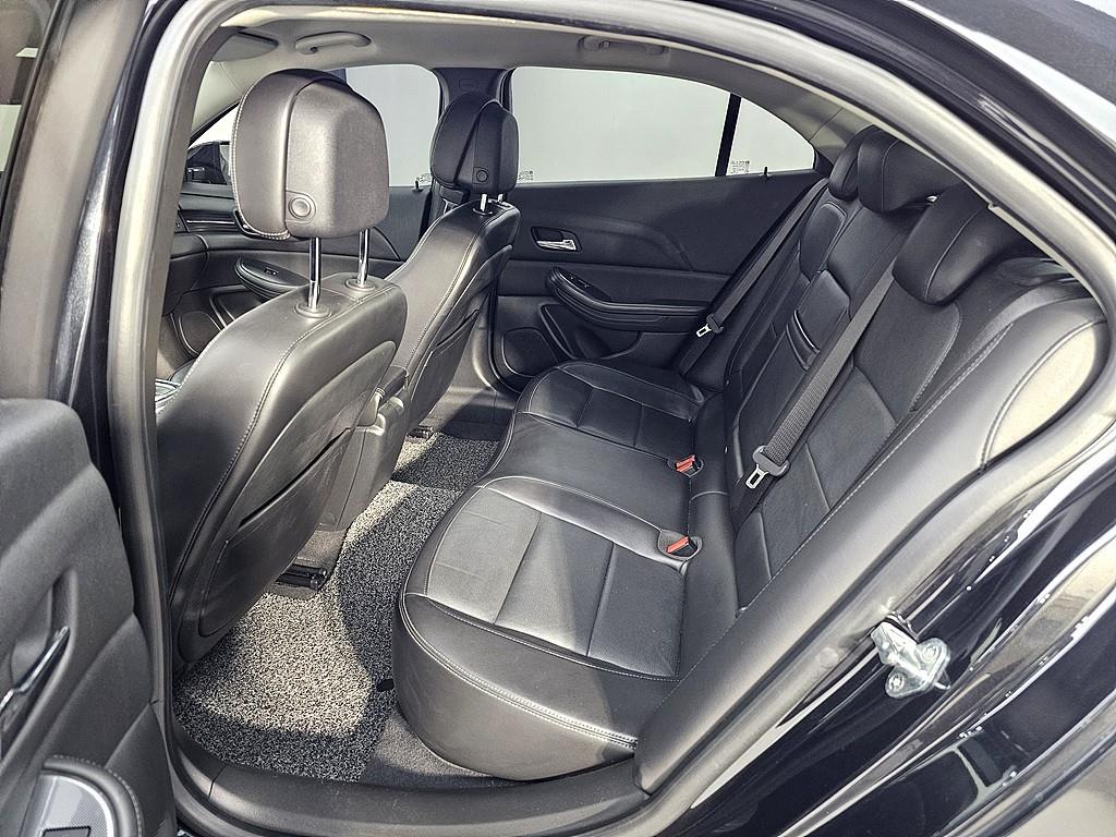 Chevrolet Malibu - Vista 12