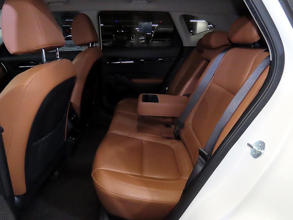 KIA Seltos - Vista 7