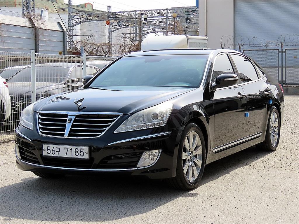 HYUNDAI Equus - Vista 2