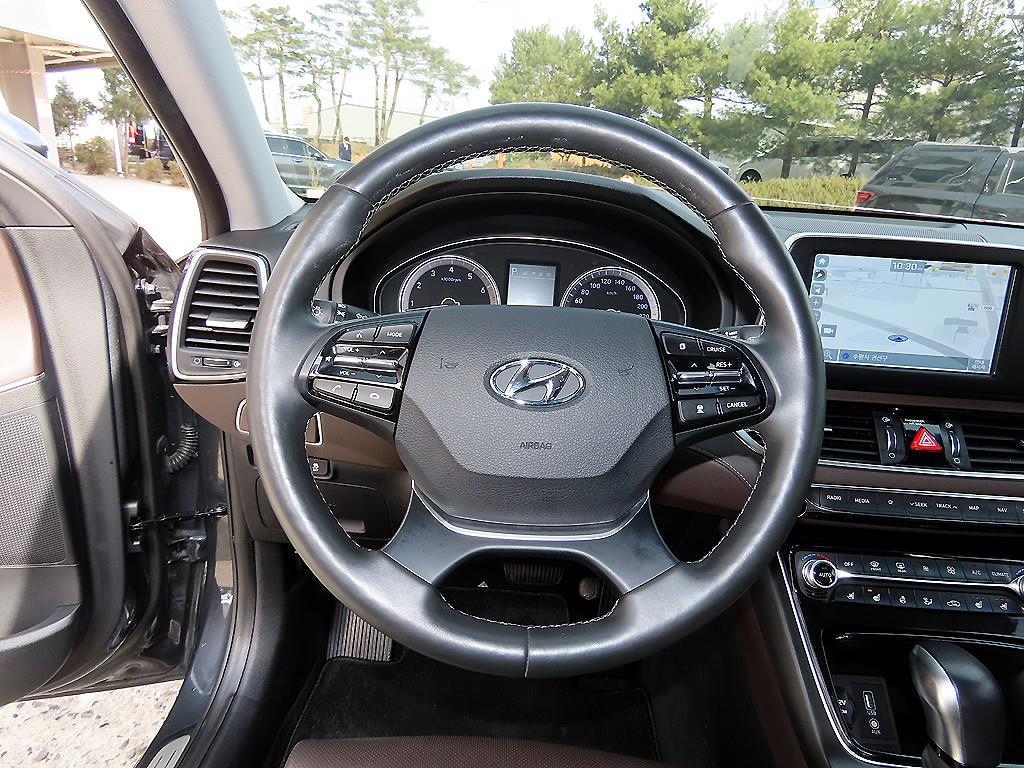 HYUNDAI Grandeur - Vista 8