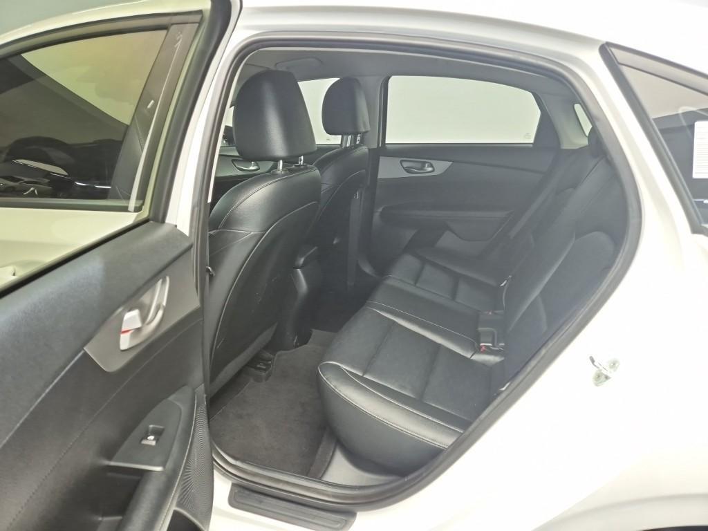 KIA K3 2020 Blanco - Importación desde Corea - HF Imports Iquique - Foto 1