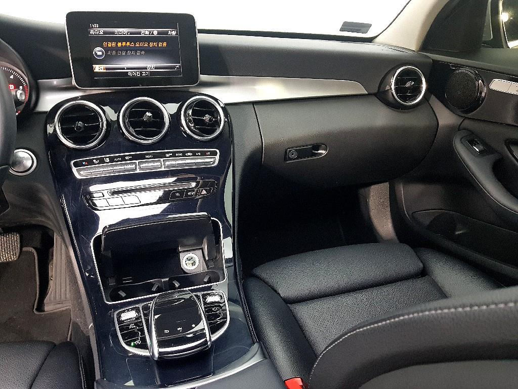 Mercedes Benz C Class - Vista 10