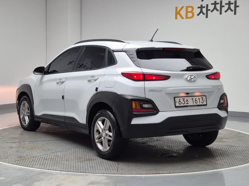 HYUNDAI Kona - Vista 2