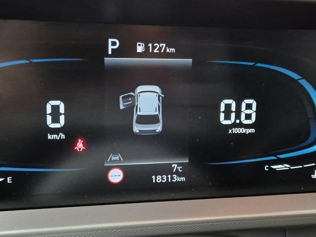 HYUNDAI Casper - Vista 6