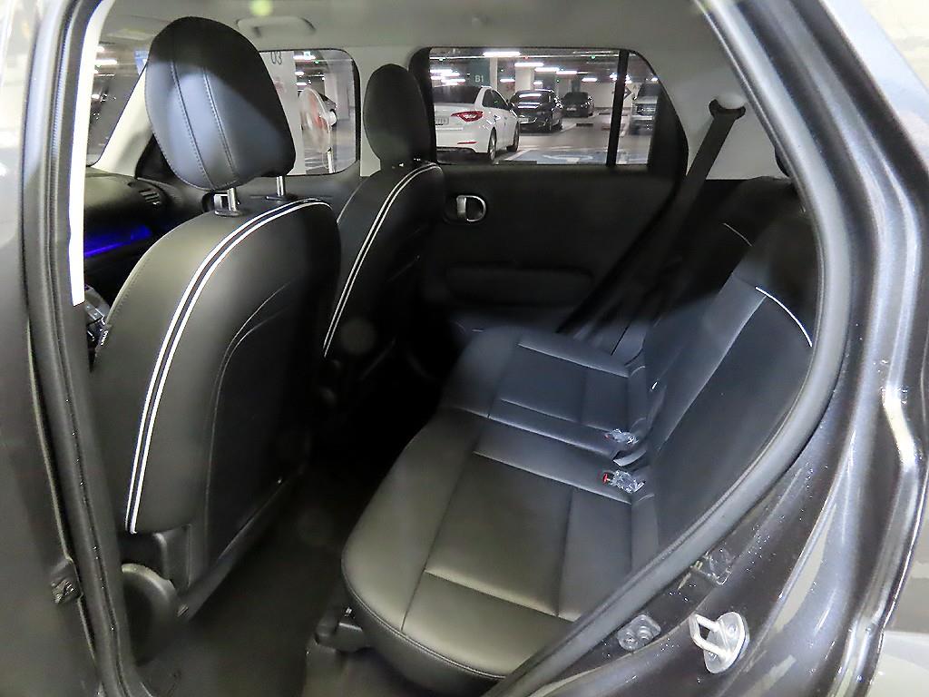 HYUNDAI Casper - Vista 7