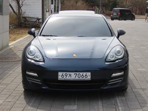 Porsche Panamera - Vista 2