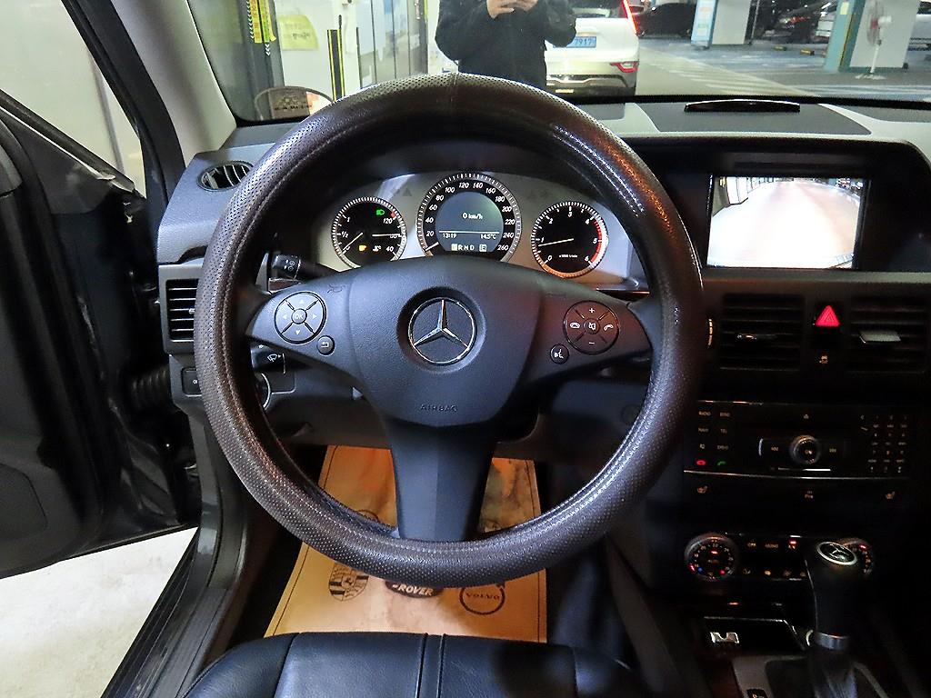 Mercedes Benz GLK Class - Vista 8