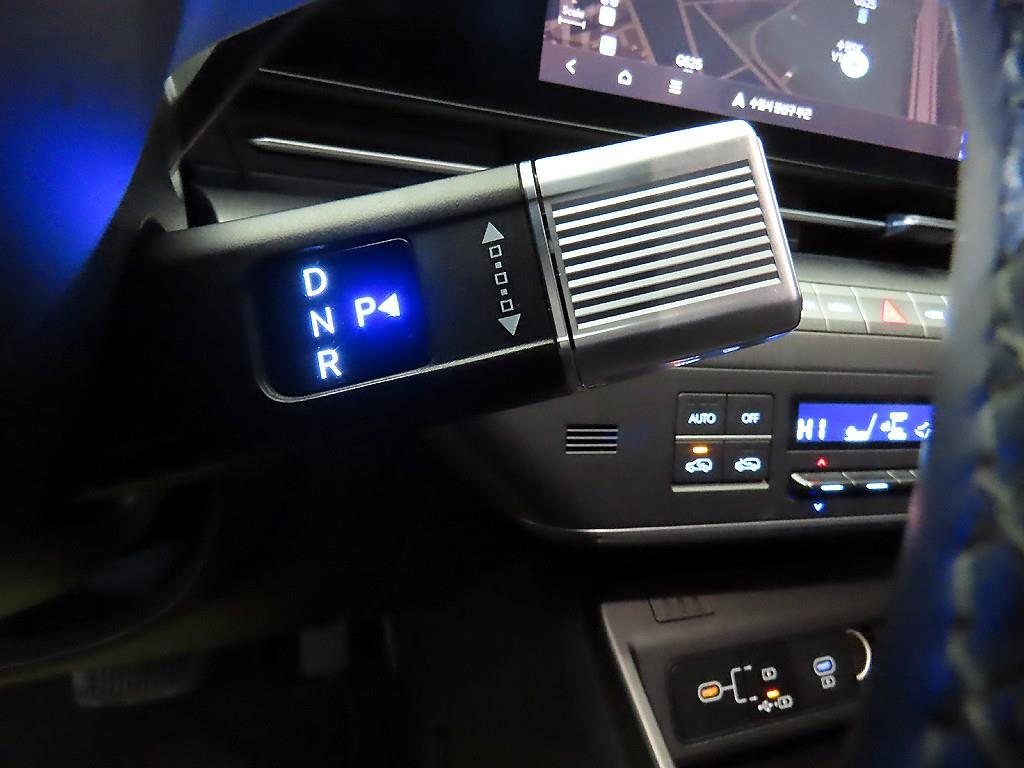 HYUNDAI Kona - Vista 11