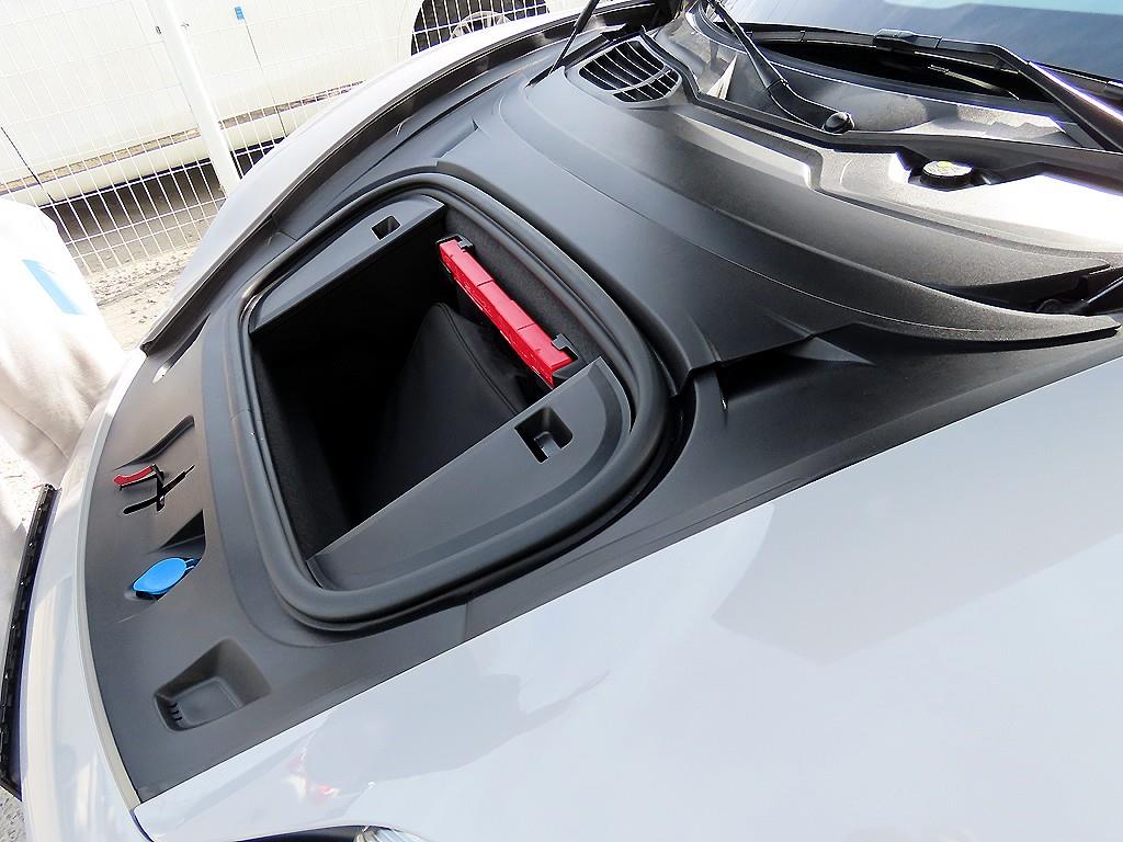 Porsche Taycan 2022 Gris - Importación desde Corea - HF Imports Iquique - Foto 18