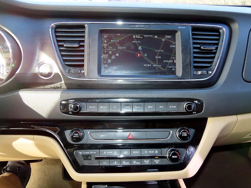 KIA Carnival 2019 Negro - Importación desde Corea - HF Imports Iquique - Foto 14