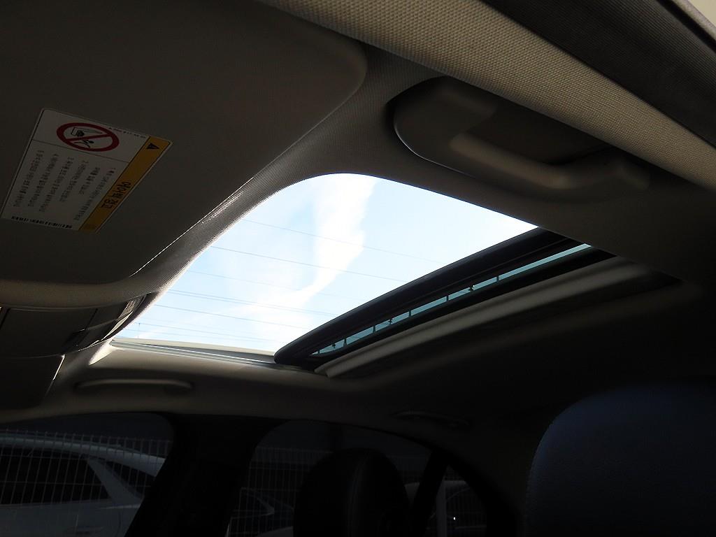 Mercedes Benz C Class 2015 Blanco - Importación desde Corea - HF Imports Iquique - Foto 18