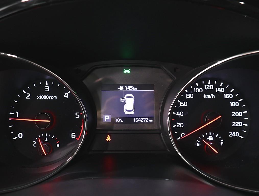 KIA Carnival - Vista 12