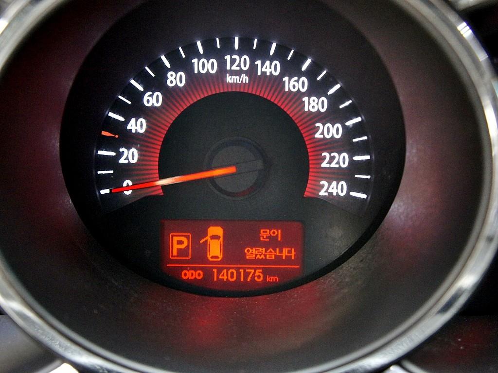 KIA Sorento 2011 Blanco - Importación desde Corea - HF Imports Iquique - Foto 9