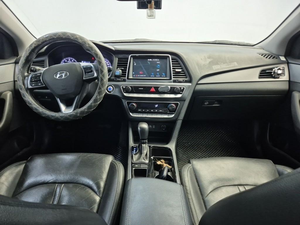 HYUNDAI Sonata - Vista 7