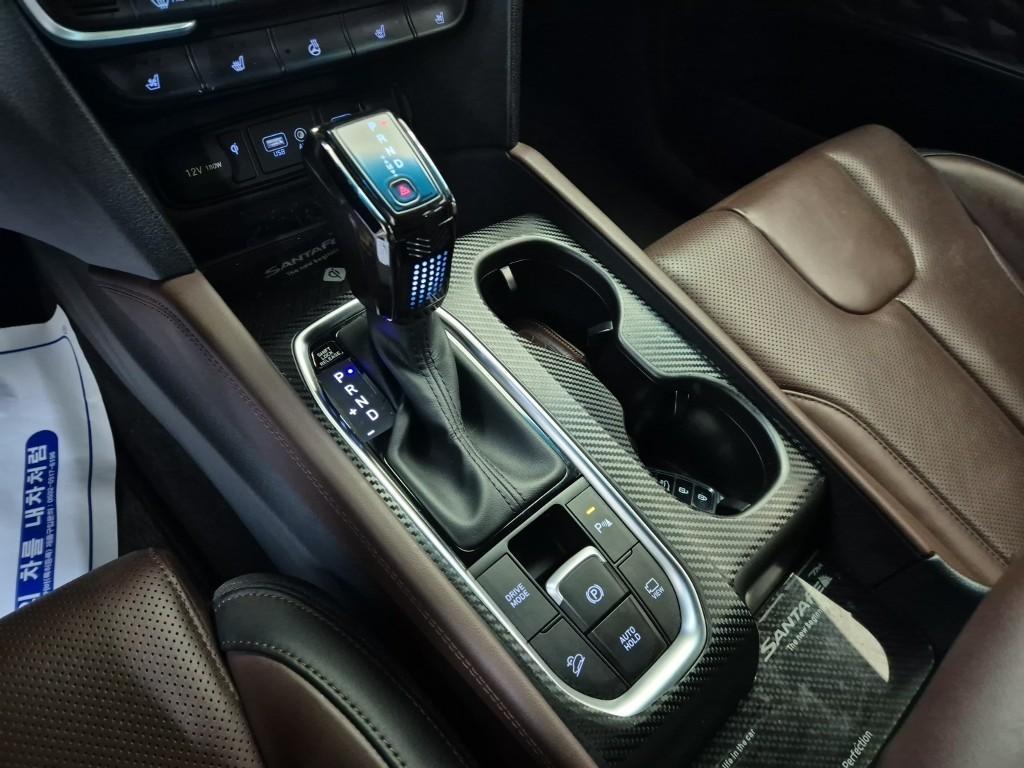 HYUNDAI Santa Fe - Vista 7