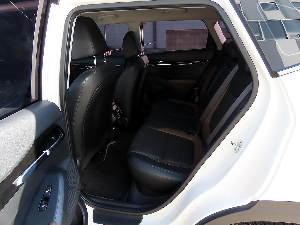 KIA Seltos - Vista 6