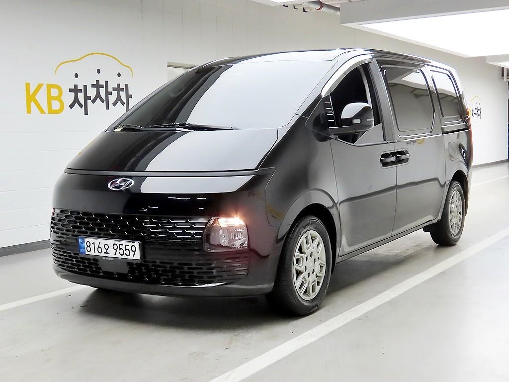 HYUNDAI Staria - Vista 2