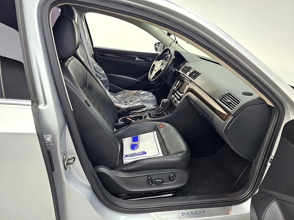 Volkswagen Passat - Vista 11