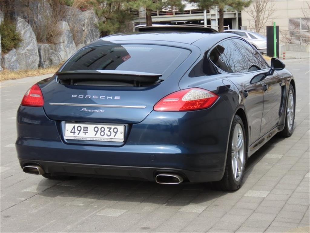 Porsche Panamera - Vista 5