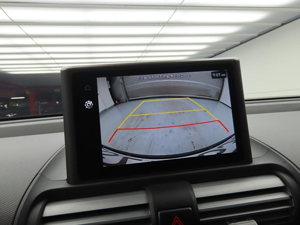 HYUNDAI Casper - Vista 12