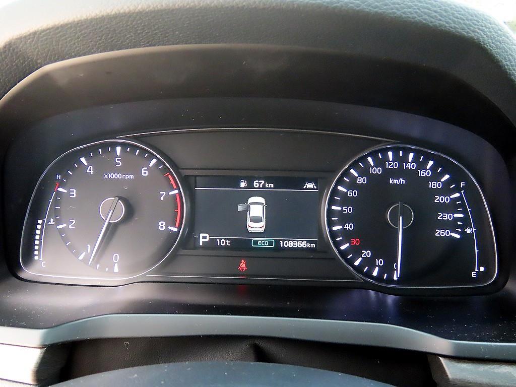 KIA K7 - Vista 9