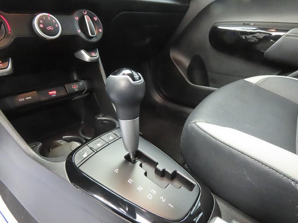 KIA Morning - Vista 11