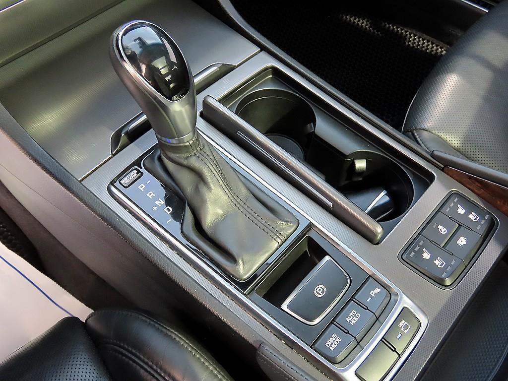 HYUNDAI Aslan - Vista 11