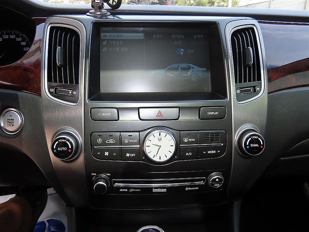 HYUNDAI Equus 2012 Negro - Importación desde Corea - HF Imports Iquique - Foto 13