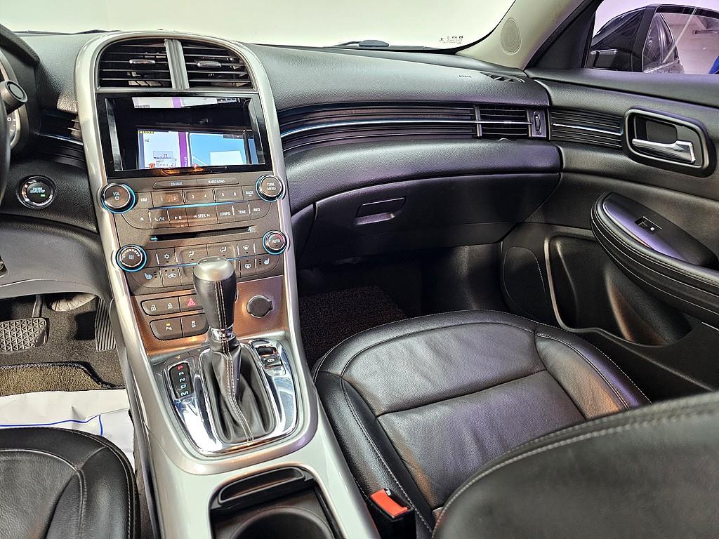 Chevrolet Malibu - Vista 9