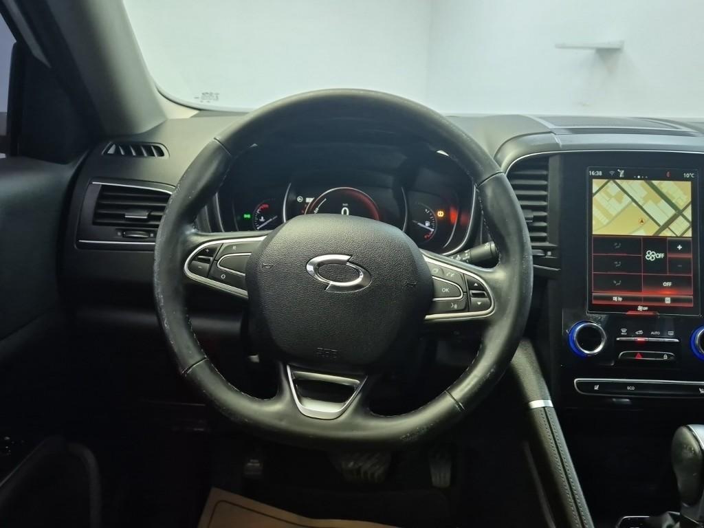 SAMSUNG QM6 - Vista 9