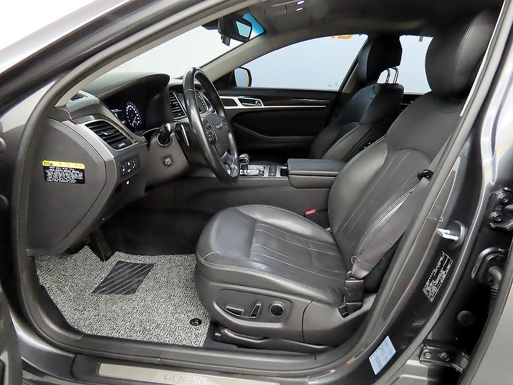 Genesis G80 - Vista 5