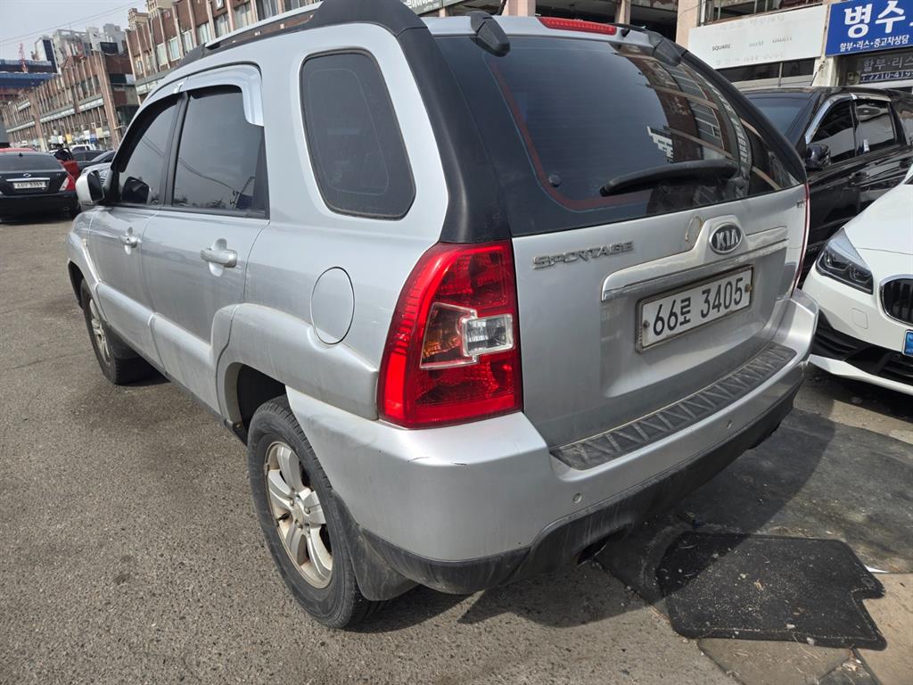 KIA Sportage - Vista 4