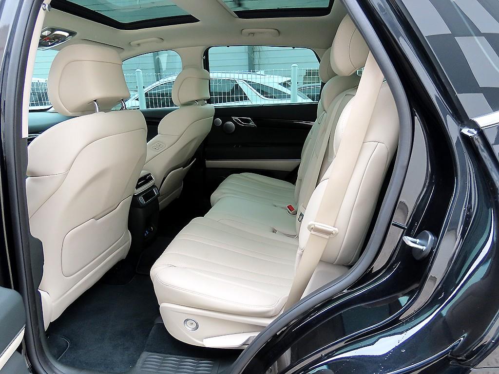 Genesis GV80 - Vista 6