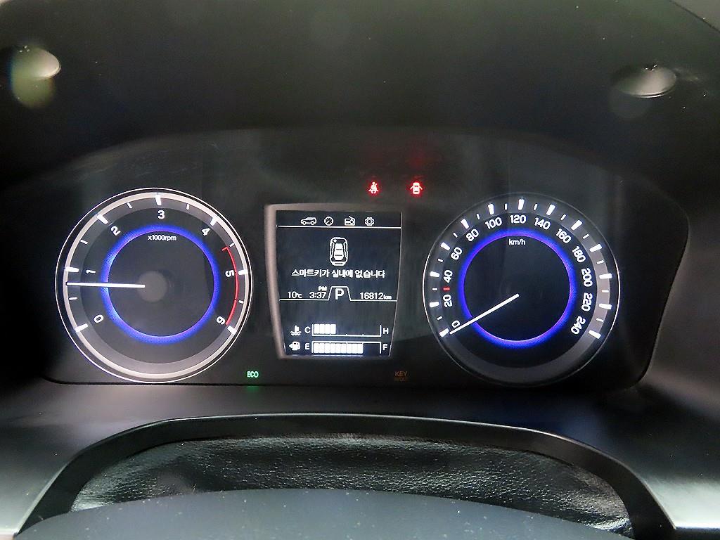 Ssangyong Rexton - Vista 9