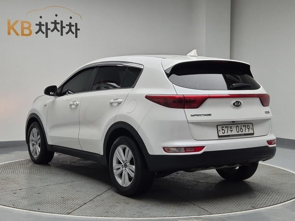 KIA Sportage - Vista 2