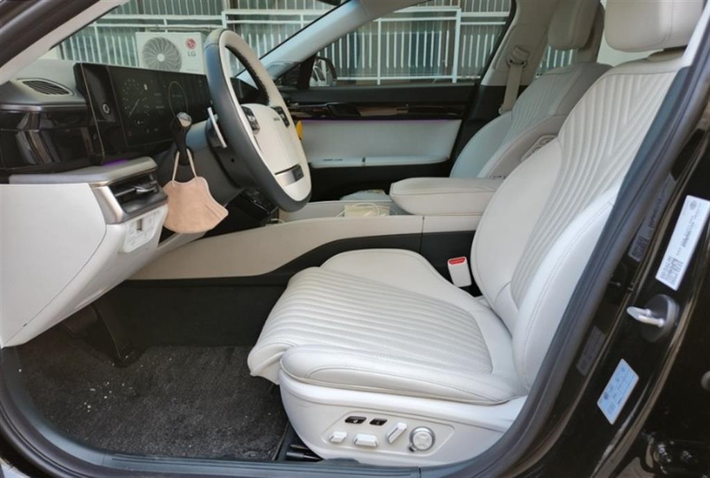 HYUNDAI Grandeur - Vista 5