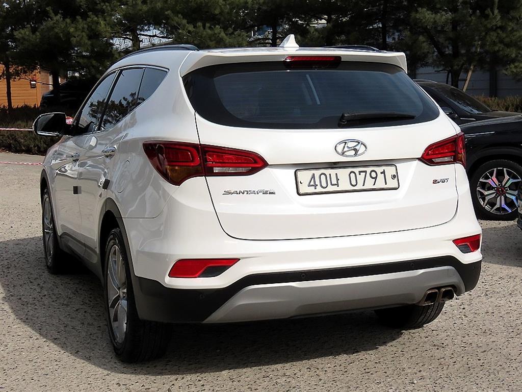 HYUNDAI Santa Fe - Vista 3