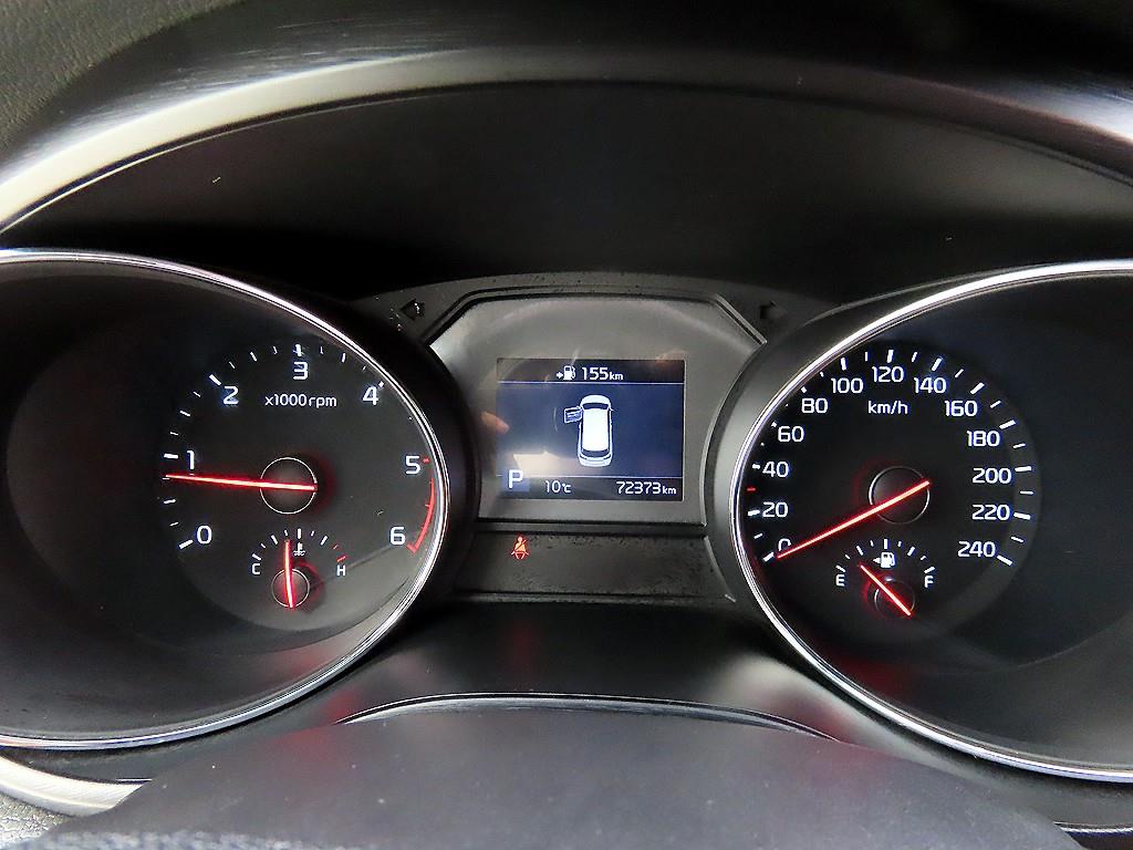 KIA Carnival - Vista 10