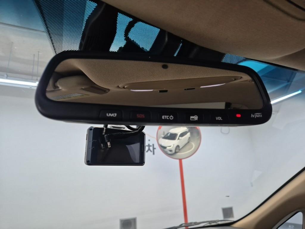 KIA Carnival 2019 Blanco - Importación desde Corea - HF Imports Iquique - Foto 16