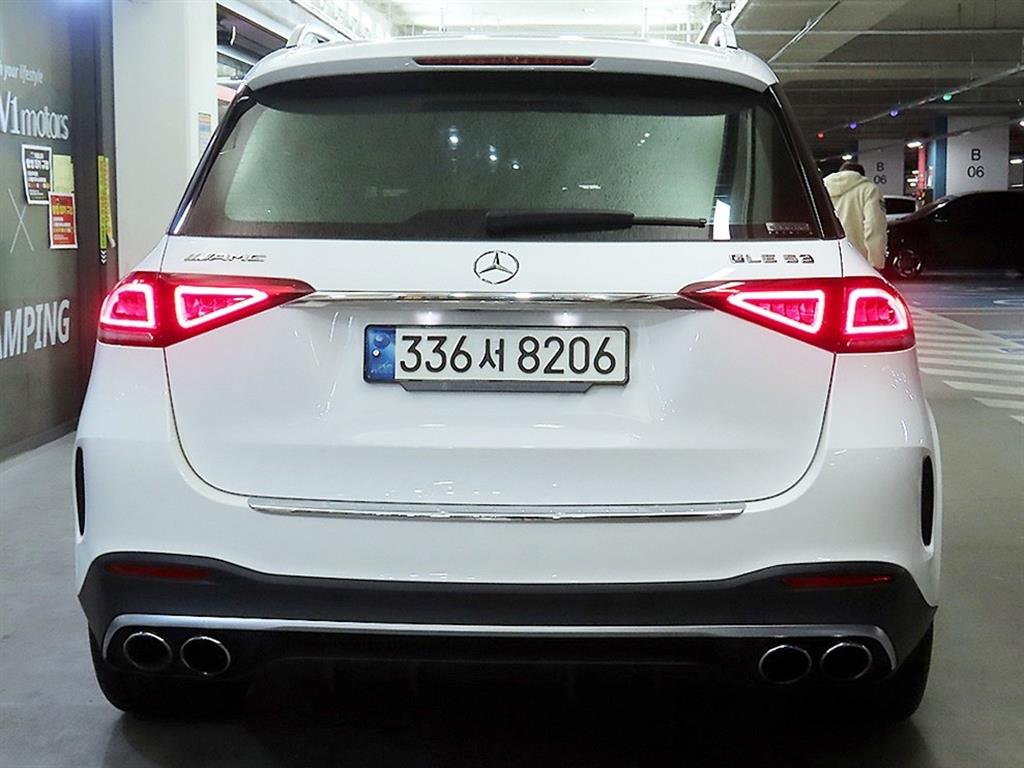 Mercedes Benz GLE Class - Vista 5