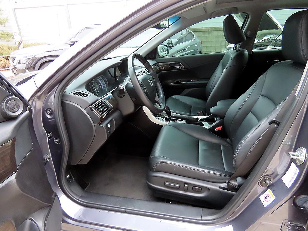 Honda Accord - Vista 5