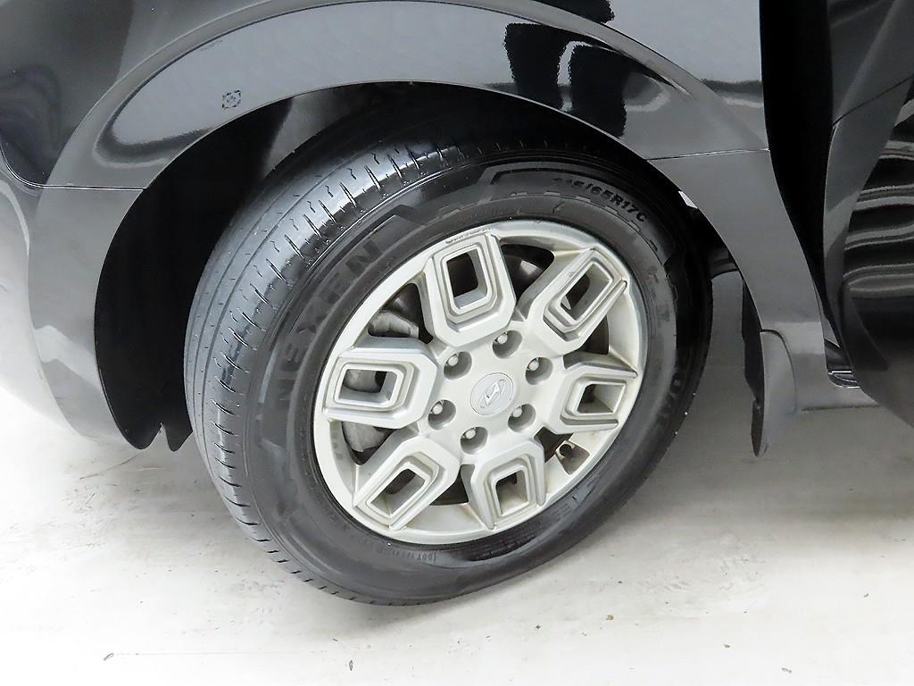 HYUNDAI Staria 2023 Negro - Importación desde Corea - HF Imports Iquique - Foto 18