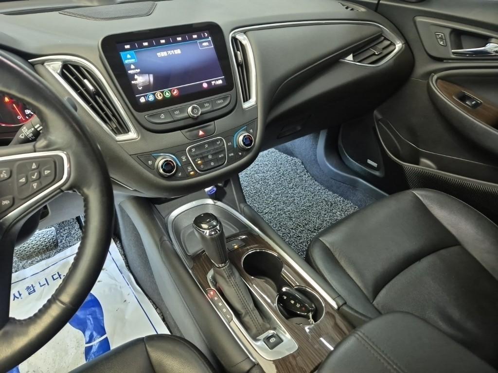 Chevrolet Malibu - Vista 10