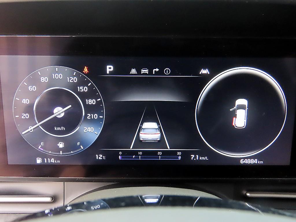 KIA Carnival - Vista 10