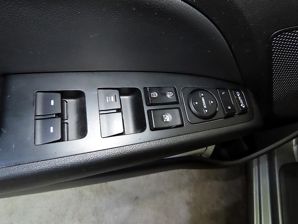 HYUNDAI Avante 2017 Gris - Importación desde Corea - HF Imports Iquique - Foto 13