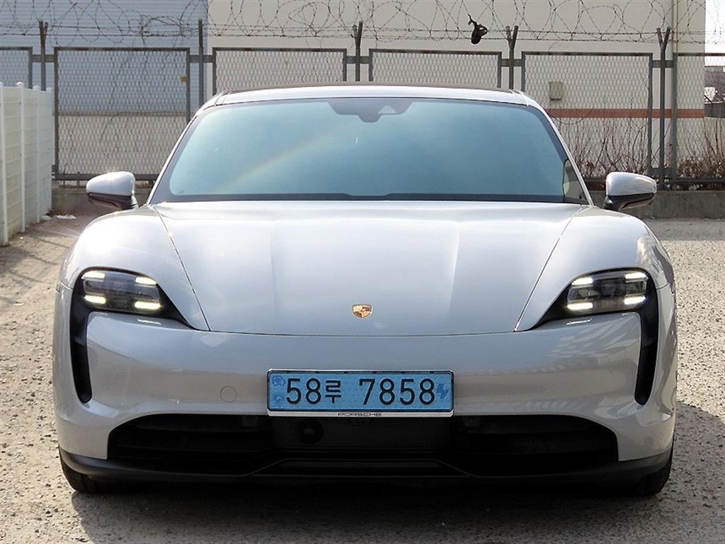 Porsche Taycan 2022 Gris - Importación desde Corea - HF Imports Iquique - Foto 1