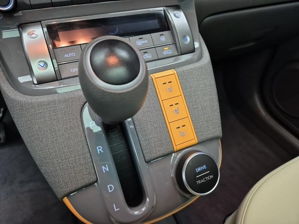 HYUNDAI Casper - Vista 8