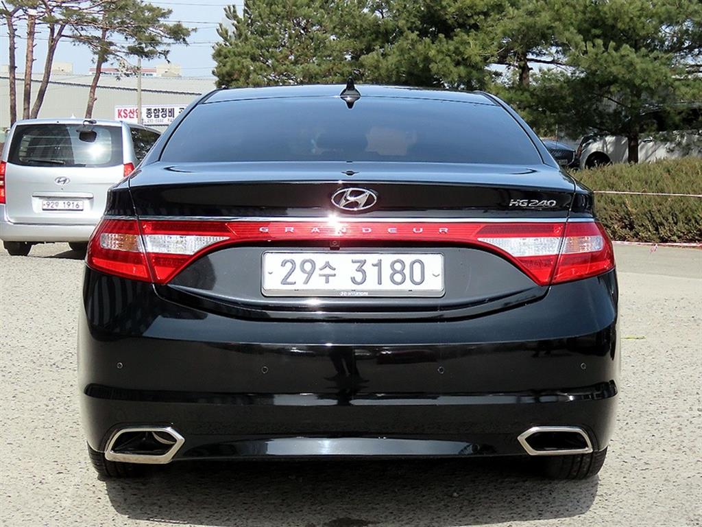 HYUNDAI Grandeur - Vista 4