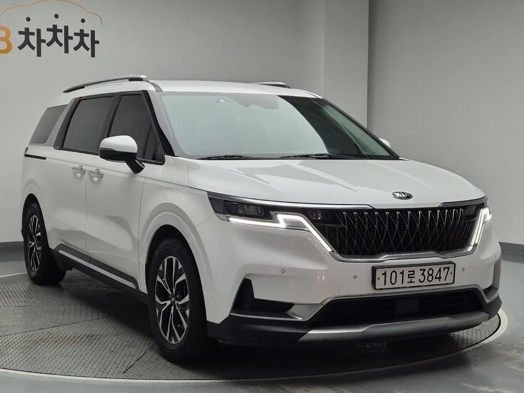 KIA Carnival 2021 Blanco - Importación desde Corea - HF Imports Iquique - Foto 1